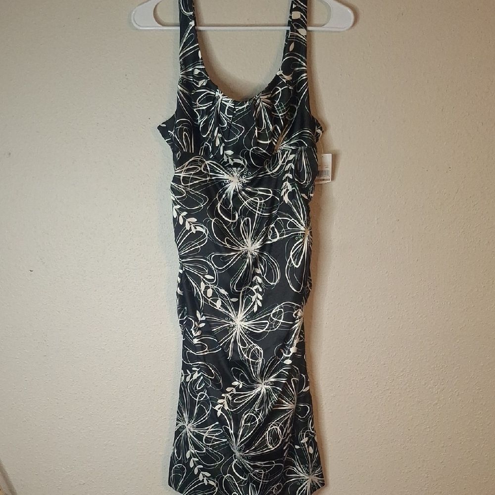 London Times Black and Ivory Floral Dress size 12 P NWT